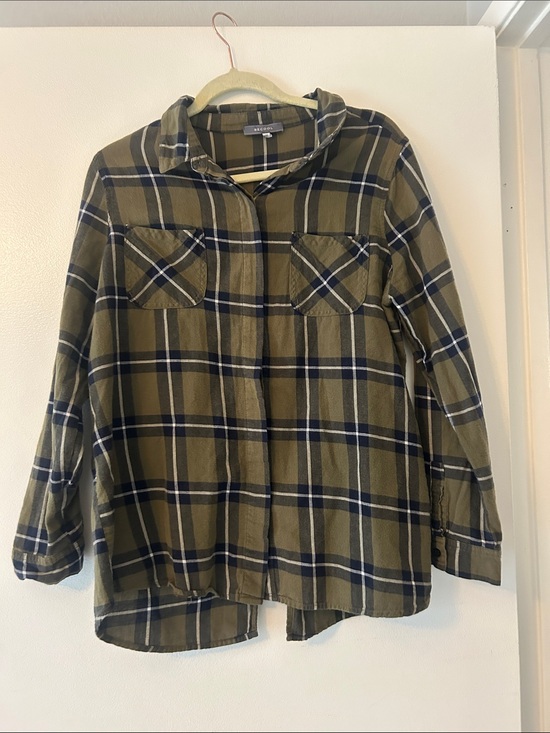 BE COOL Tops - BE COOL Olive Green Plaid Button-Down Shirt